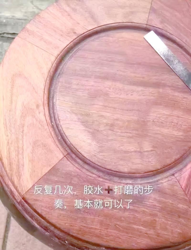 过期粉底液用途!修复木质家具划痕